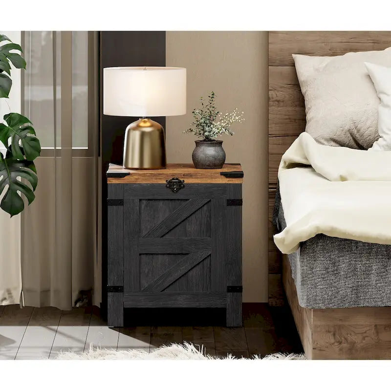 Table d'appoint relevable rétro industrielle grise, blanche et noire avec treillis en fer et coins métalliques