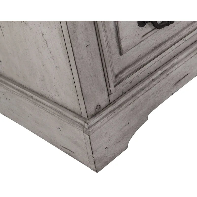 Commode rustique à 5 tiroirs en brun vieilli / gris antique / blanc antique vieilli avec poignées en métal martelé et assemblage à queue d'aronde anglaise