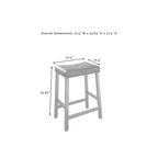 Îlot de cuisine fixe blanc vieilli avec plateau en bois, motif en X rustique, 2 armoires, 2 tiroirs et 2 tabourets de bar noirs en similicuir.
