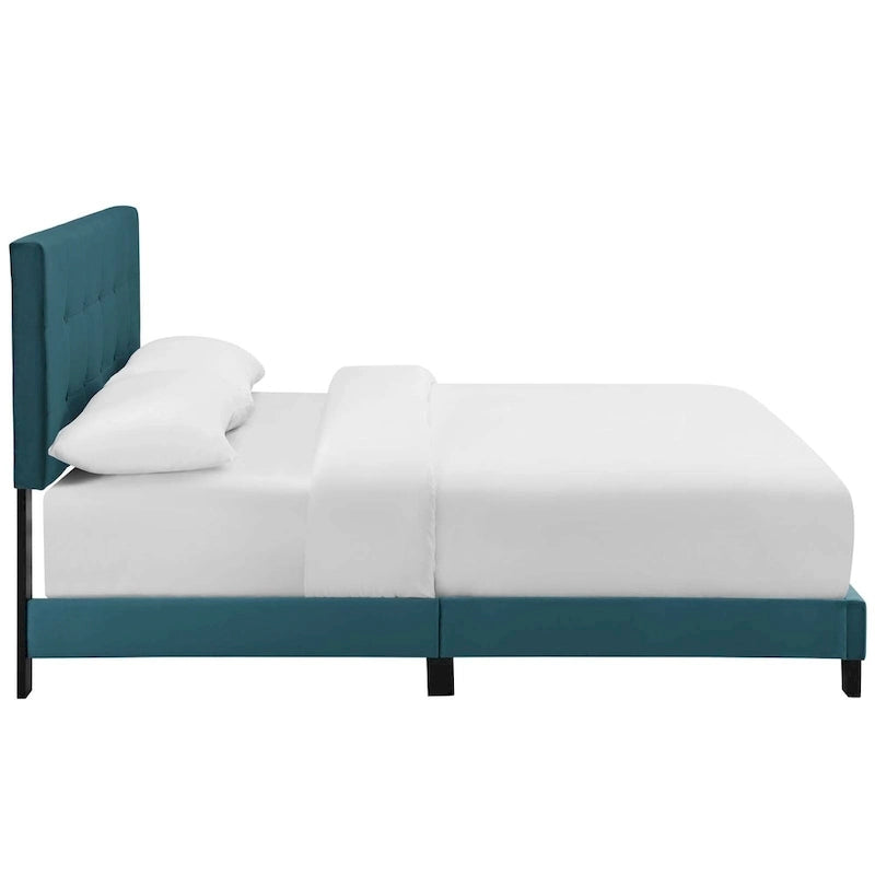 Lit plateforme queen en velours anti-taches (Bleu Nuit / Gris / Bleu Mer / Ivoire) avec tête de lit capitonnée – 2 personnes