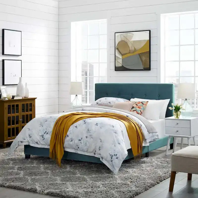 Lit plateforme queen en velours anti-taches (Bleu Nuit / Gris / Bleu Mer / Ivoire) avec tête de lit capitonnée – 2 personnes