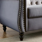 Canapé 3 places Chesterfield beige/gris avec capitonnage et clous décoratifs – 3 personnes